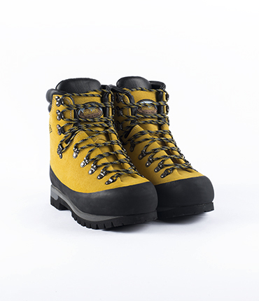 negozio scarpe trekking